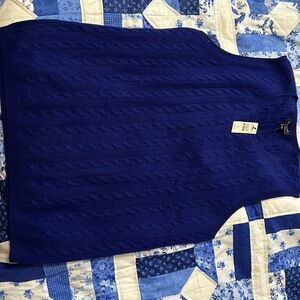 Sleeveless cashmere sweater!